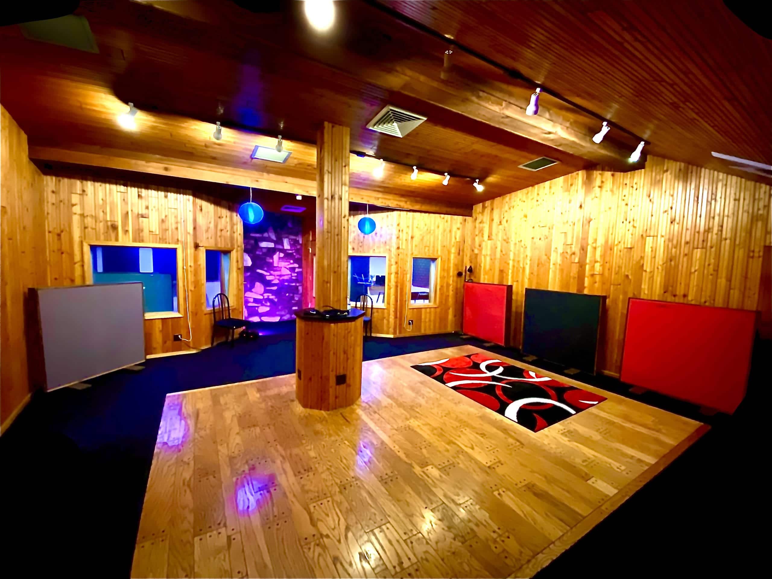 Studio - ton•ic Recording Studios
